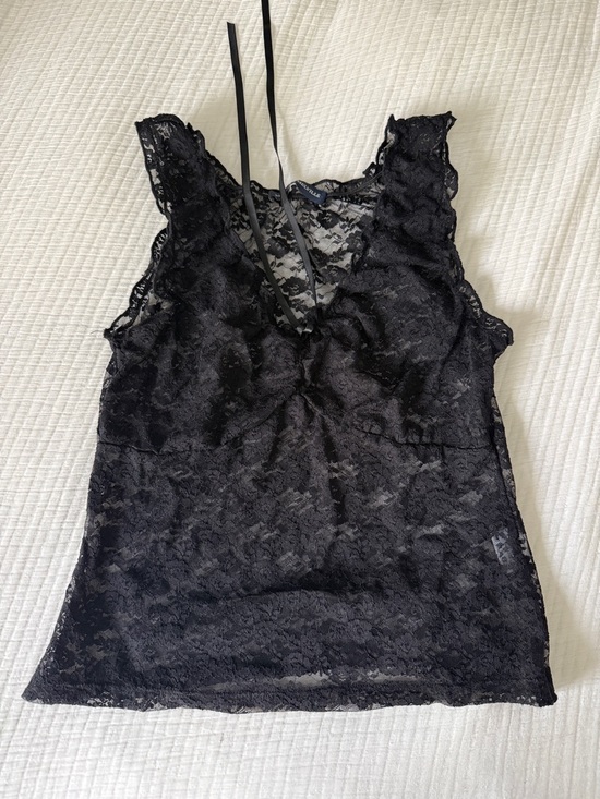 Brandy Melville Tops - Brandy Melville Black Lace Detail